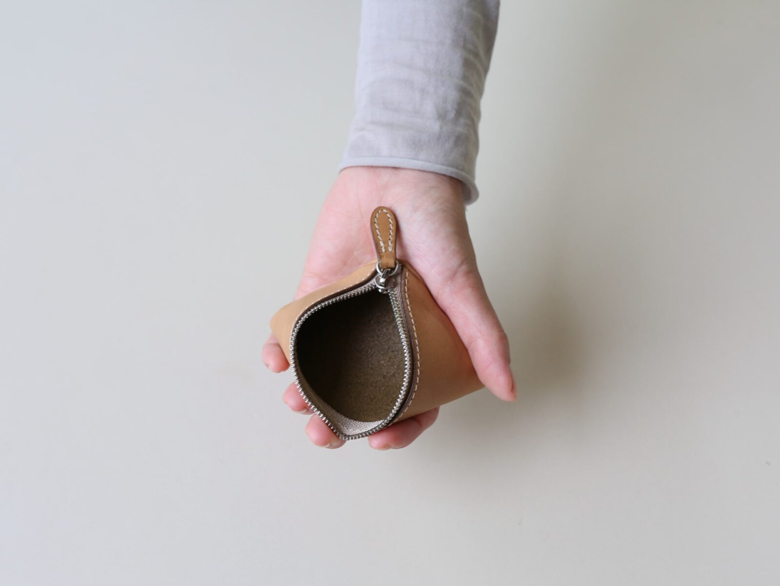 掌の小銭入れ写真7